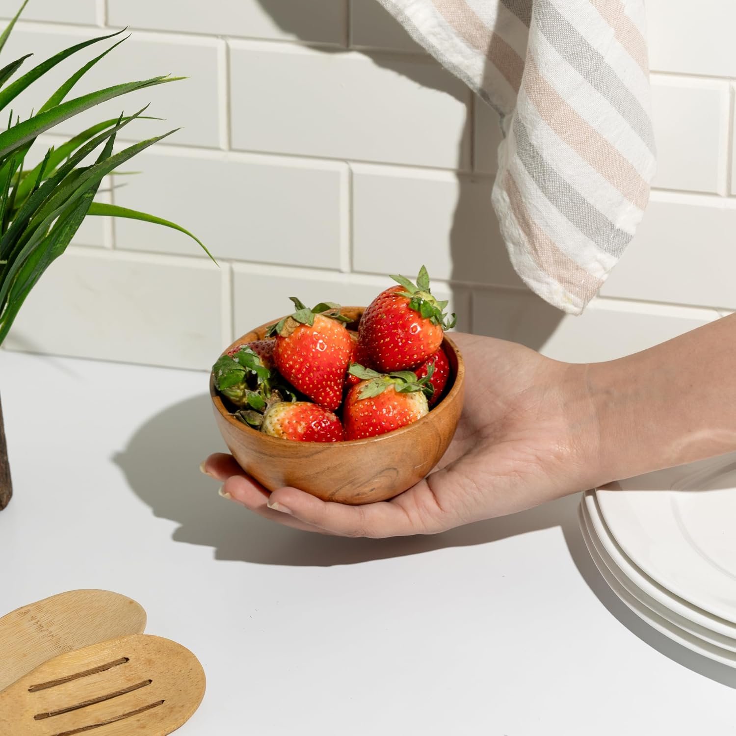 Premium handcrafted wooden bowl set made from solid natural wood with a smooth food-safe finish. Ideal for serving snacks, dry fruits, salads, desserts and fruits. Manufactured in India by HandiGlobe for wholesale and export. Handcrafted natural solid wooden bowl set for serving snacks, dry fruits, salads and desserts